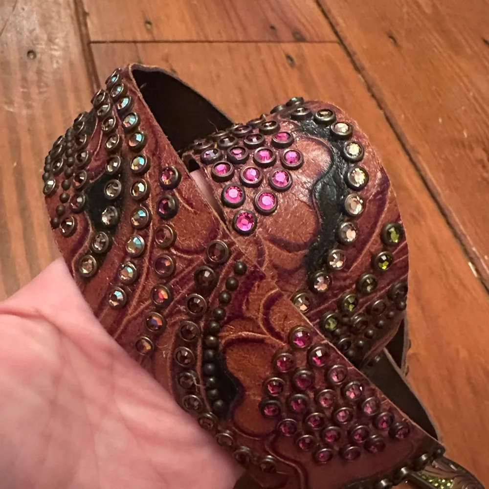 EUC Kippys Swarovski Belt - Picture 3 of 7
